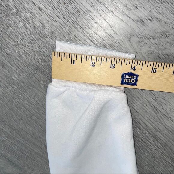 Taylor Swift White Sweatshirt - The Eras Tour - Picture 9 of 12